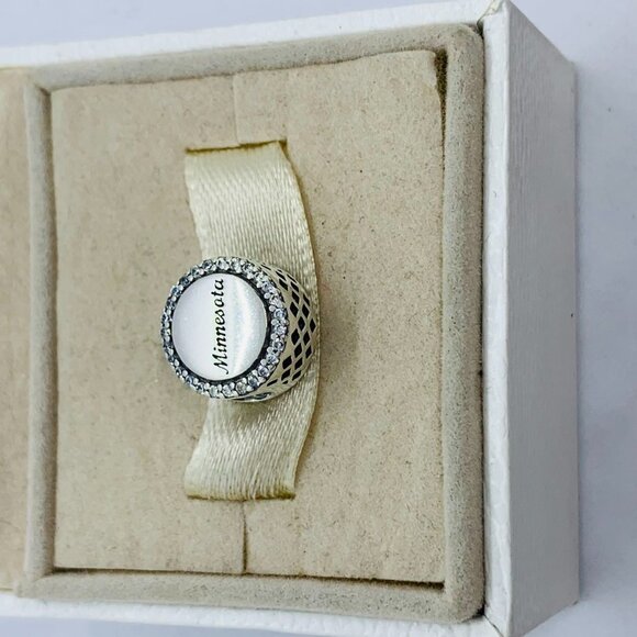 🔥🔥Pandora Minnesota Exclusive Showy Ladies Slipper State Flower Charm - Picture 2 of 7